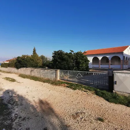 Viric Ds - - 35m Vom Holiday home *