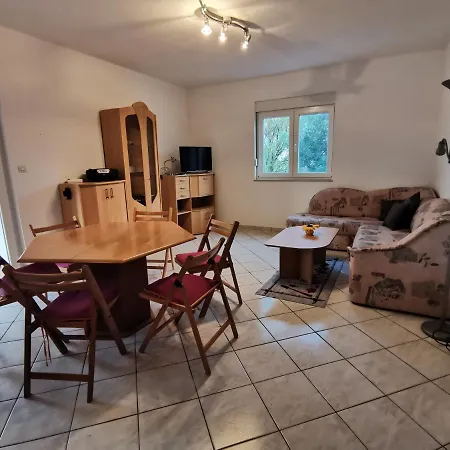 Viric Ds - - 35m Vom Holiday home Vir